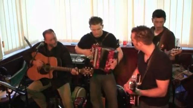 The Irish Rover, Sean Grew. смотреть онлайн