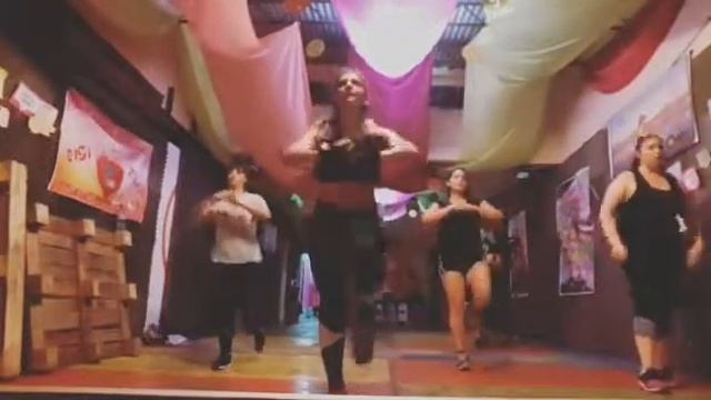 strong by zumba смотреть онлайн