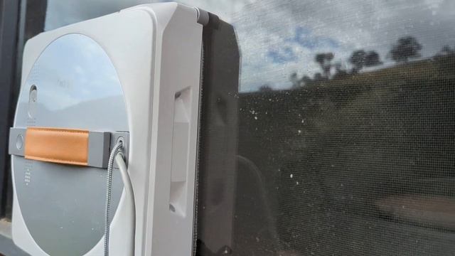Ecovacs Winbot W1 Pro Window Cleaning Robot смотреть онлайн