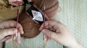 Простой стильный мужской пуловер