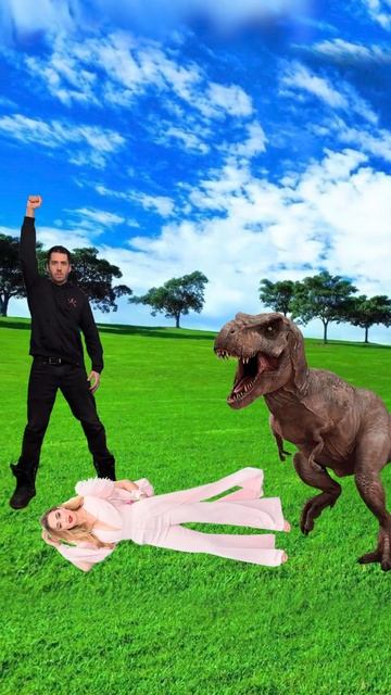🤔КАК ВЫЖИТЬ ПРИ АТАКЕ ТИРАННОЗАВРА🦖 смотреть онлайн