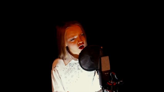 Listen /cover by Katerina Tabarina/ смотреть онлайн