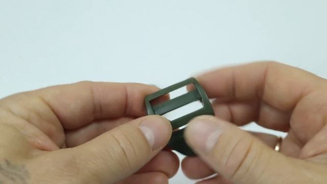 Пряжка трехщелевая "крыло" регулировочная, 25мм, усиленная, хаки смотреть онлайн