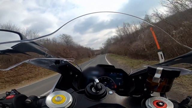 Erste Fahrt BMW M 1000 RR - 212 PS Superbike und Alltagsmotorrad - Absolut irre! смотреть онлайн