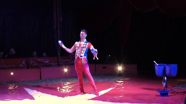 Juggler - Milan Ošmera смотреть онлайн