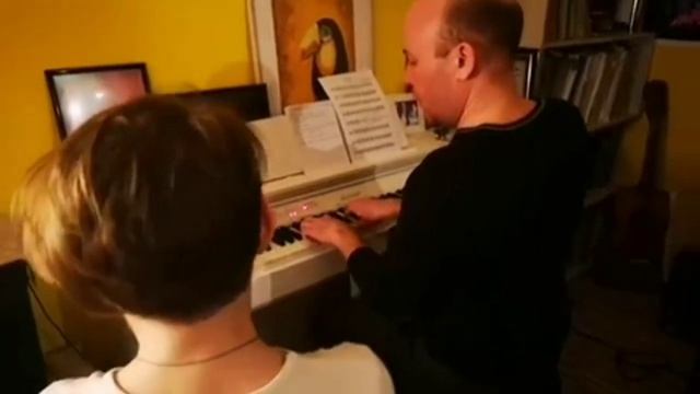 Рутгер Гарехт | "Мама, папа, горизонт" | Instagram | смотреть онлайн