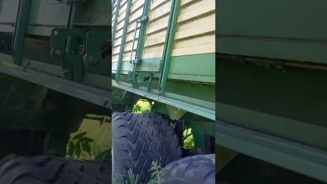 Подборщик-накопитель двойного действия Krone ZX 550-GD экспресс-обзор от Владимира Давыдова смотреть онлайн