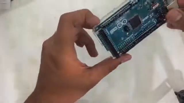 Unboxing and Setting up Arduino Mega 2560: A Complete Beginner's Guide смотреть онлайн