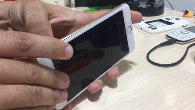 Как Разобрать iPhone 8 Plus смотреть онлайн