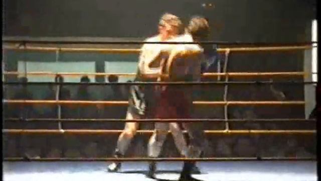 JOSE JUAREZ-VS-JULIAN GOMEZ DE LA MORA.PESO GALLO-93- смотреть онлайн