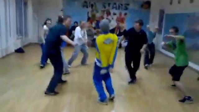 Hip-hop Dastin ( Младшая группа) + Сева смотреть онлайн