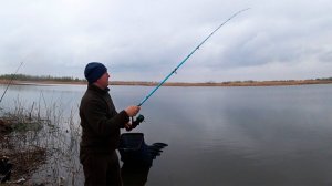 Рыбалка на поплавок.......Наловил крупного карася и сазанчика на жмыховки с бойлами....