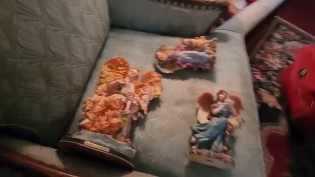 В Доме Странные Старинные Вещи!В Темноте Не Разобрать.Распродажа. смотреть онлайн