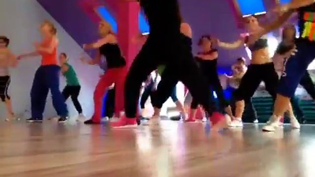 Zumba Ilona Świerk - Miss Latina смотреть онлайн