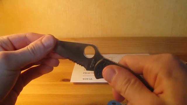 Benchmade 555 Mini Grip VS. Spyderco Delica 4 смотреть онлайн