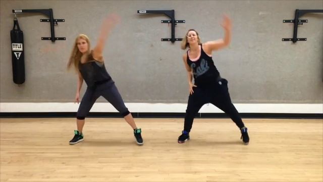 Mega Mix 45 Lo Lo Love Warmup Zumba Choreo смотреть онлайн