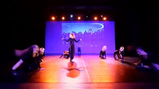 TO THE TOUCH "Гордыня" (для спектакля) смотреть онлайн