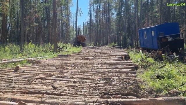 Форвардер John Deere.Вытаскиваем балки,лежневка,ремонт. смотреть онлайн