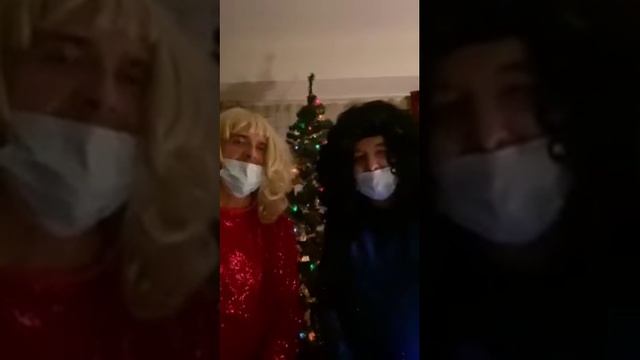 Happy New Year, Ilona ! Джоржетта Кипарис и Глафира Голд смотреть онлайн