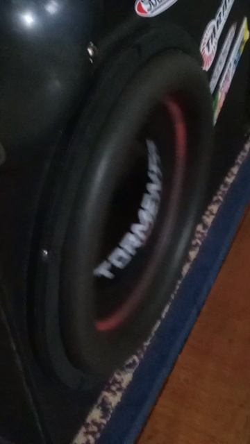 Subwoofer Tormento SBW 650 Tocando Música De Racha Com Pressão #somautomotivo #grave #soundigital