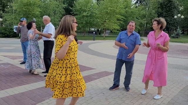 Белые тюльпаны... 26.07.24... смотреть онлайн