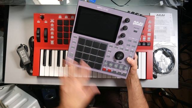 Akai MPC KEY 37 UNBOXING