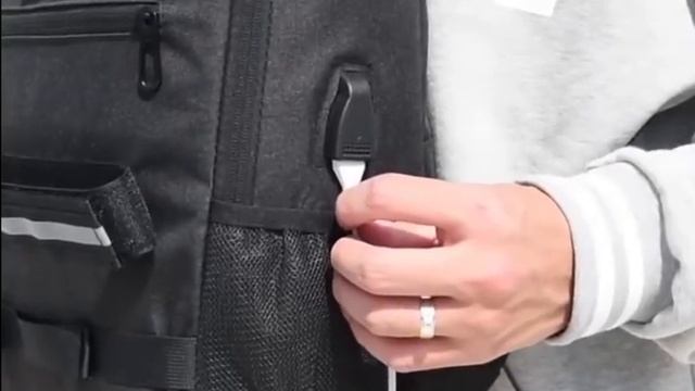 Anti Theft Skateboard Backpack смотреть онлайн