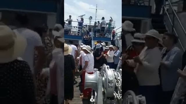 24.07.22 ж."Алыкул " кораблинде курстун окуучулары эс алууда. смотреть онлайн