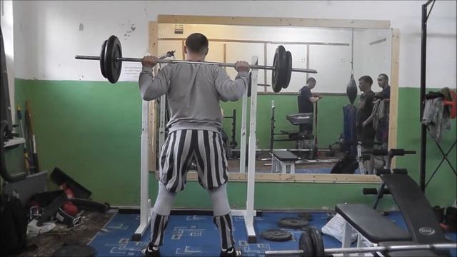 присед 80кг на 15раз смотреть онлайн
