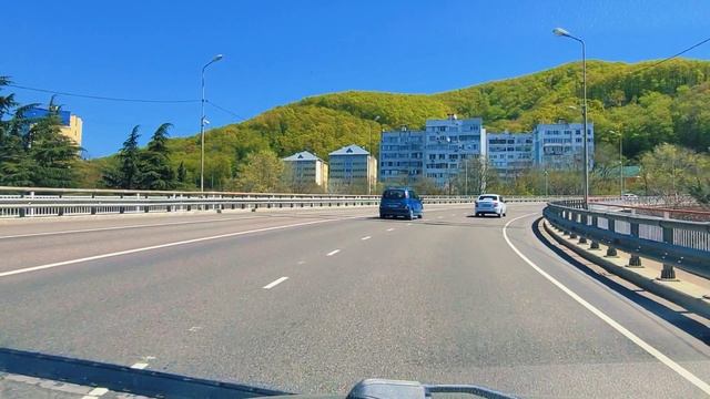 В Адлер на Пасху 🚘 а вокруг такая красота 😍 смотреть онлайн