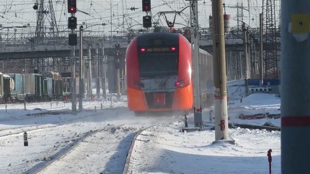 ЛАСТОЧКА морозов не боится Скоростной Электропоезд ЭС2Г смотреть онлайн