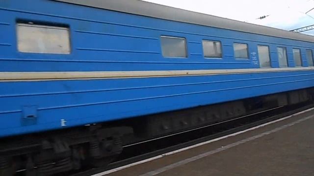 Фірмовий пасажирський поїзд 