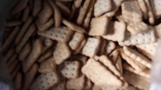 Картошка пирожное.Консервы.