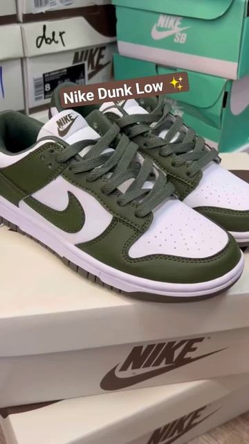 Nike Dunk Low, ну что за красавчики? 🙈 #shorts #sneakers #кроссовки #nikedunklow #dunklow смотреть онлайн