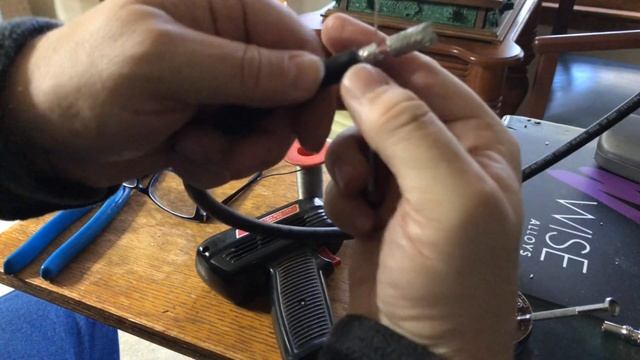How to Install a PL-259 (aka UHF) Connector #hamradio #pl-259 #pl259 смотреть онлайн