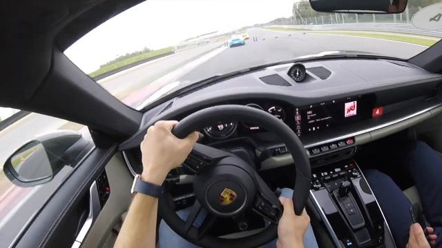 Porsche 911 Carrera S (992) - 450 hp смотреть онлайн