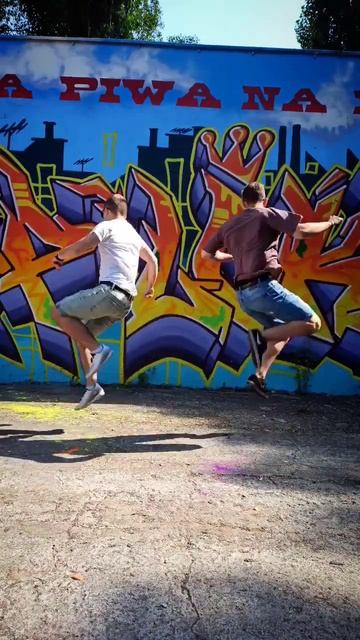 Dancing Jumpstyle to Scooter смотреть онлайн