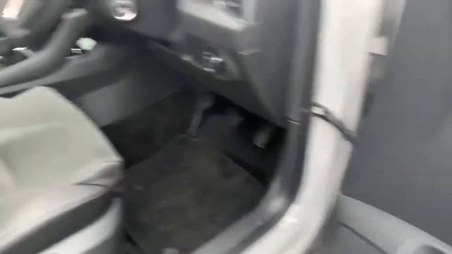 SKODA KAROQ смотреть онлайн