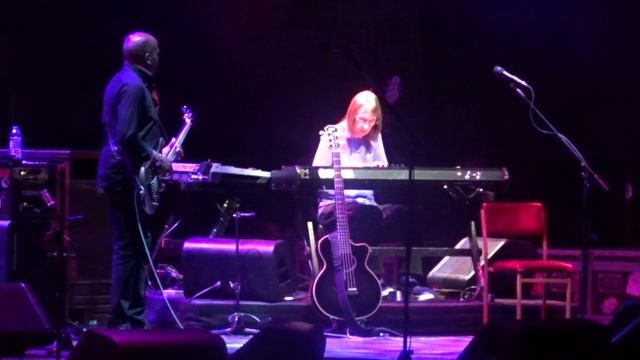 Eric Clapton - Crossroad Blues + Litte Queen of Spades, Mannheim 2019 смотреть онлайн
