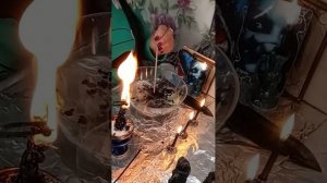 Чистка от сглаза, зуда, пелены на глазах. От завистливых глаз.