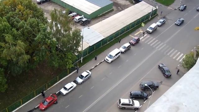 Экстренная посадка вертолета в Москве смотреть онлайн