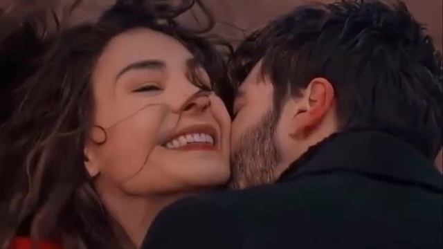 Акын Акинозю отправился на встречу с семьей Эбру Шахина. смотреть онлайн