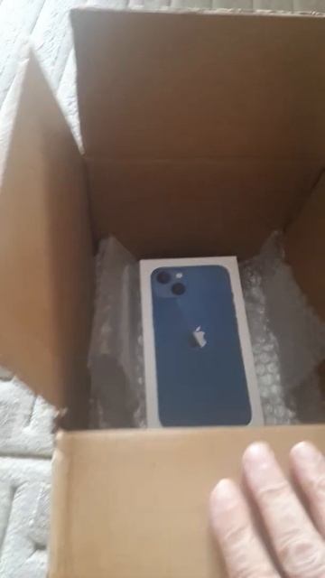 MEDİA MARKT KÖTÜ AMBALAJLAMA : IPHONE13 : KÖTÜ AMBALAJLAMA #shorts смотреть онлайн