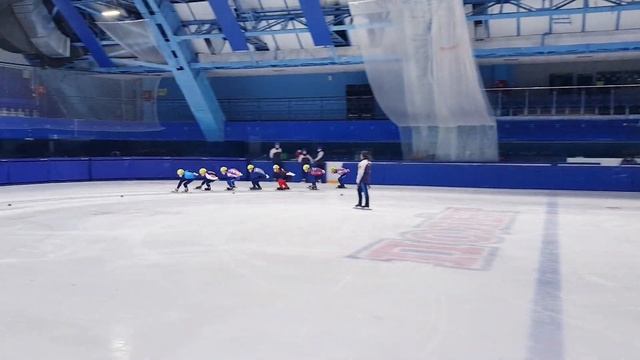Рыбинск Кубок В.Ана 1500м 1/4 юниоры 6ой смотреть онлайн