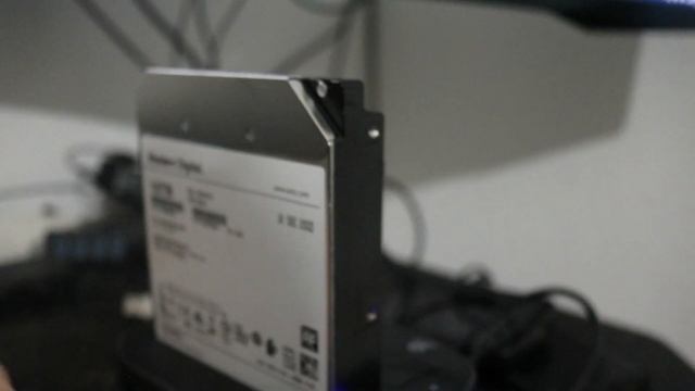 Western Digital 10TB Ultrastar DC HC510 Hard Disk Drive Unboxing смотреть онлайн