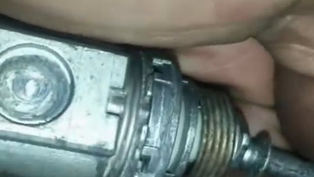 VW/Audi Door Lock Cylinder Removal смотреть онлайн