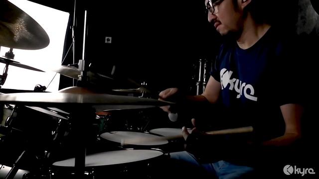 HANDY SALIM "DIS KINDA PLACE" - KYRE NYX SHADOW SERIES смотреть онлайн