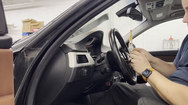 E90 M sport steering wheel install смотреть онлайн