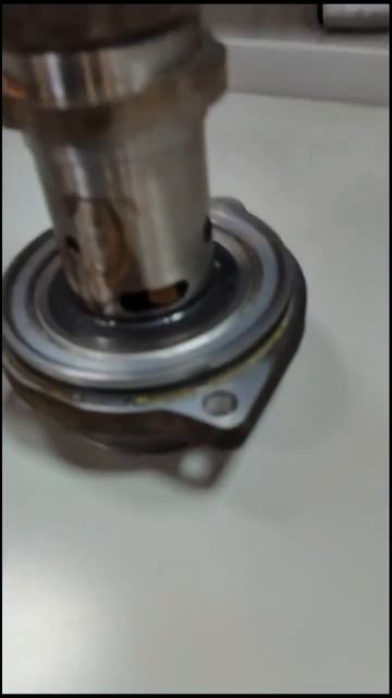 Электрорейка Ауди 7341600 - Датчик положения электродвигателя C10AD 29 [008]Недостоверный сигнал. смотреть онлайн