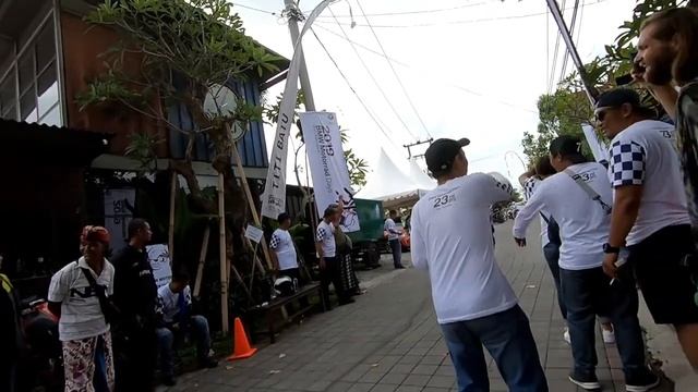 Nonton Stuntbike BMW G310 R. (BMW MOTORRAD DAYS BALI 2019) смотреть онлайн